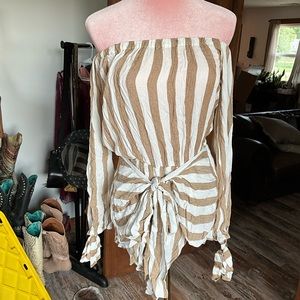 Off shoulder striped romper